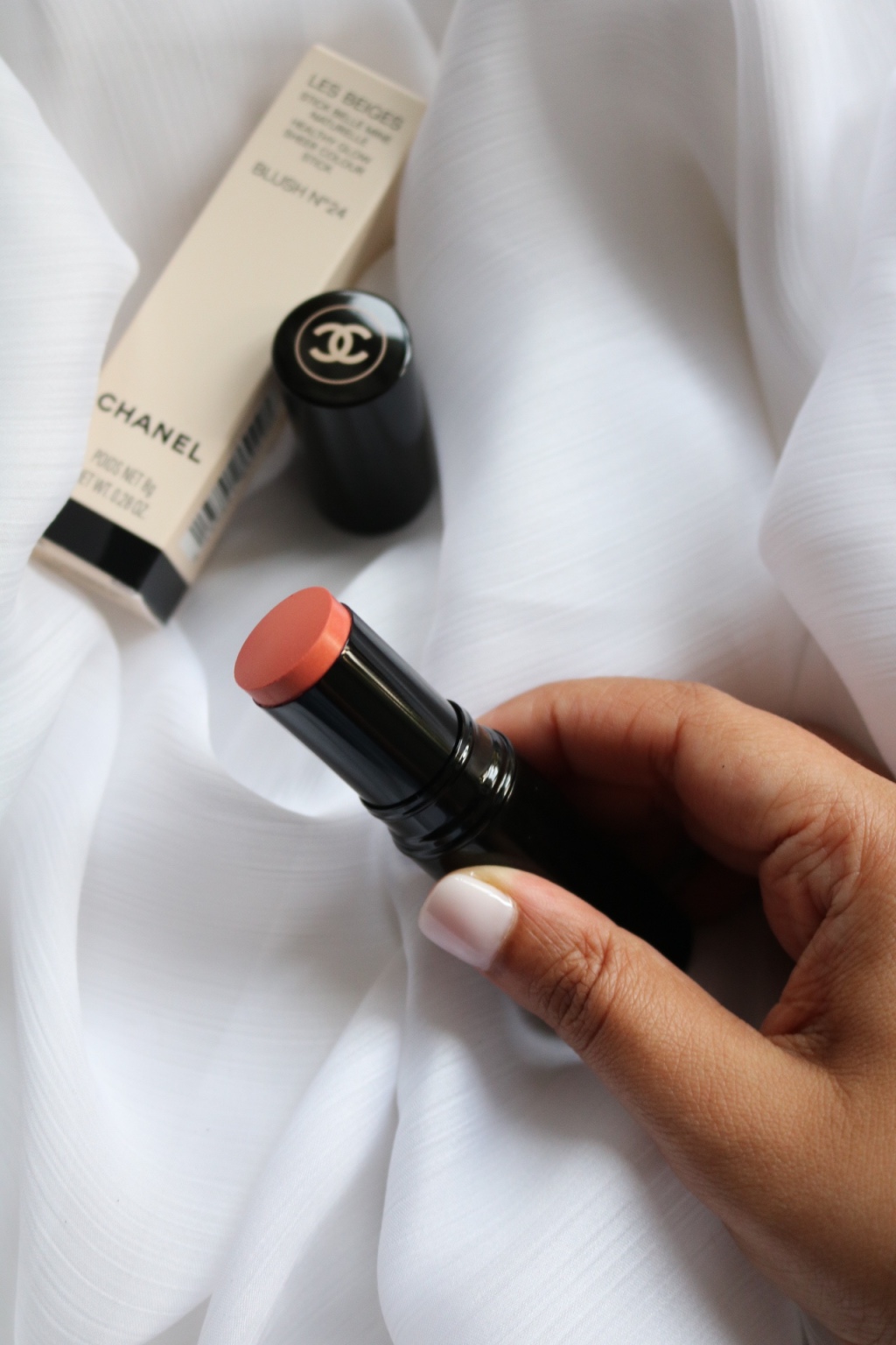 Chanel Les Beiges Healthy Glow Sheer Colour Stick review